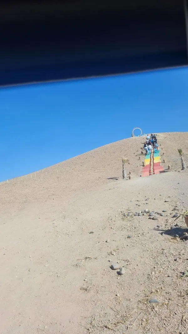 Dune de sable dans le désert d’Agafay